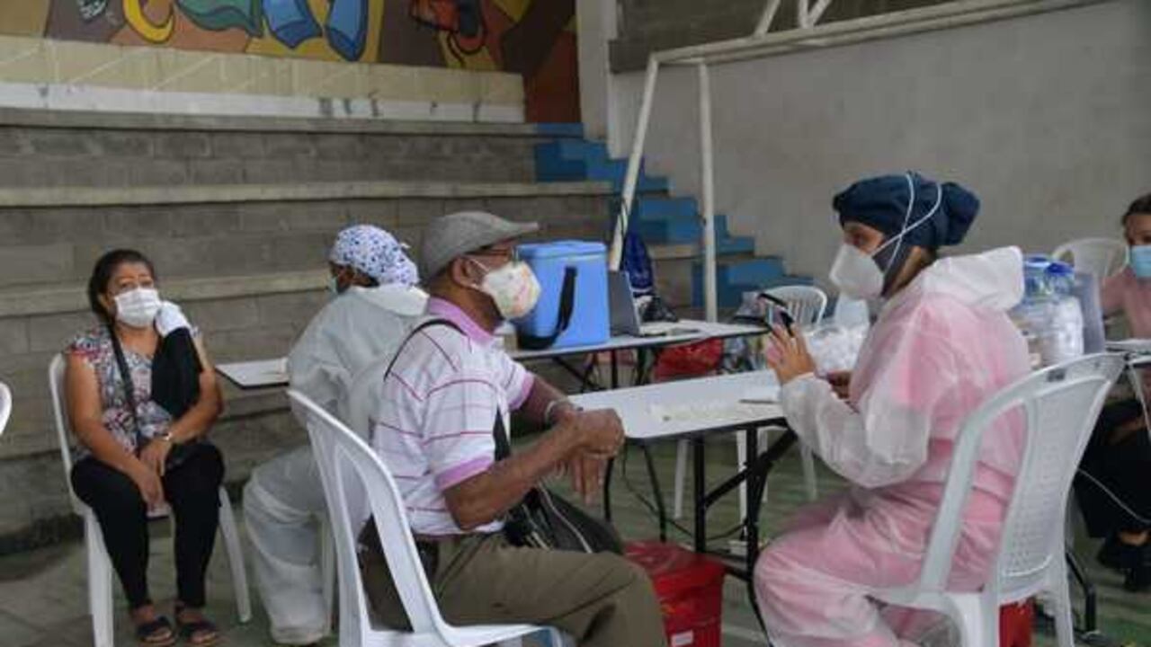 Megacentro de vacunación en Cali