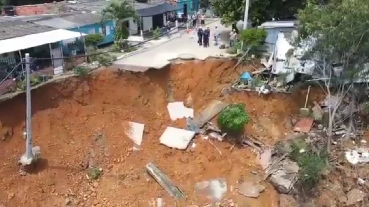 La emergencia se registró en el barrio Doña Nidia.