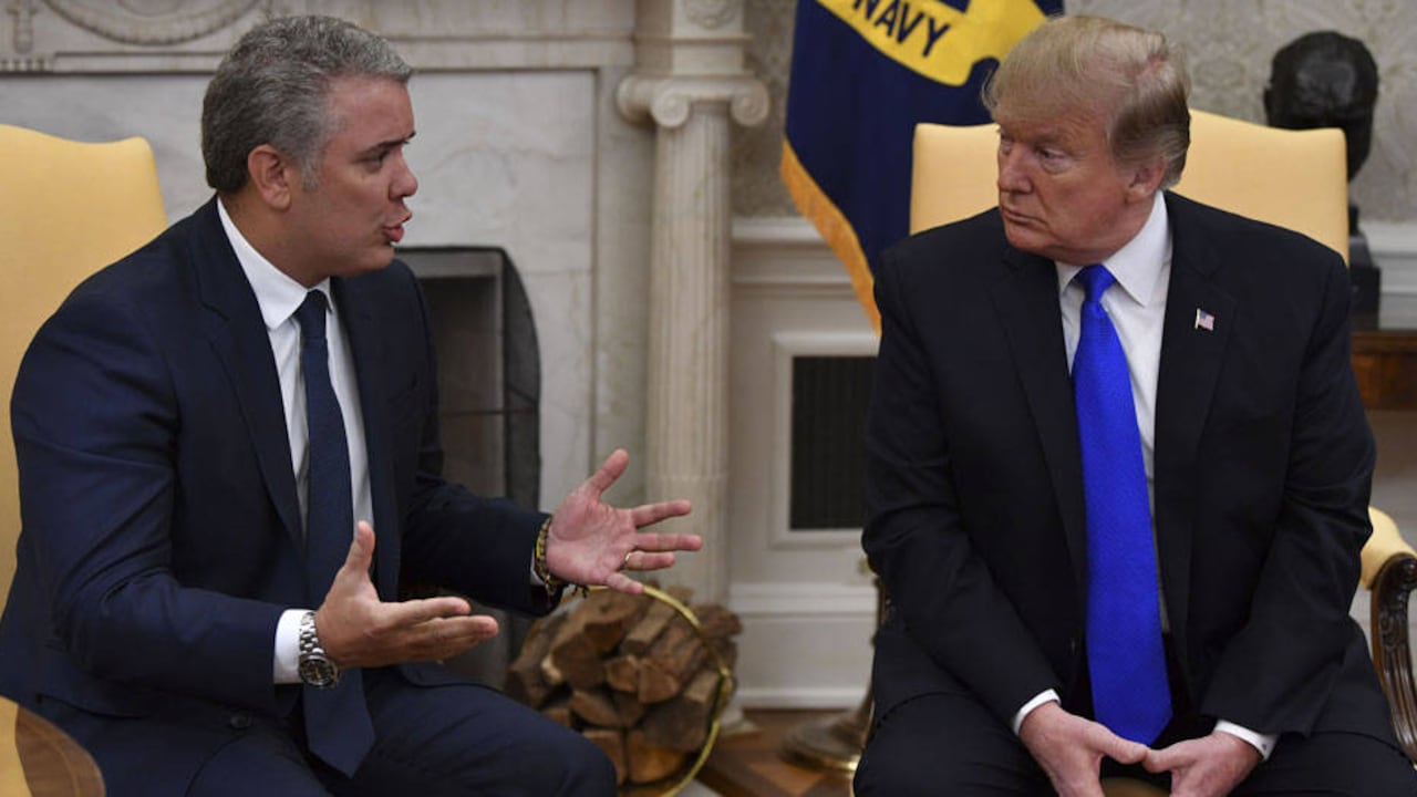 Al no existir ningún proceso ni sospecha personal sobre los magistrados en cuestión, se entendió que el retiro de la visas no podía ser por otra razón sino presionar las decisiones que estarán en manos de los togados en los próximos días.