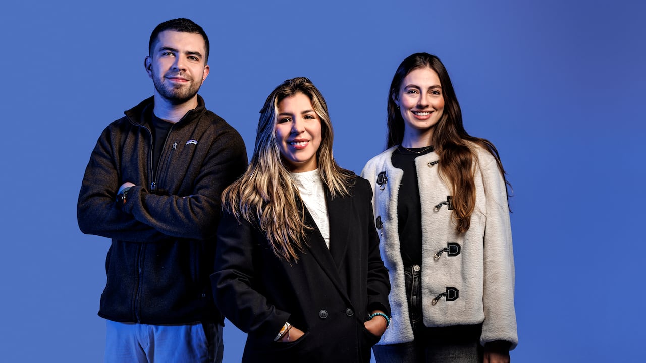 Nicolás Cruz, Laura Forero y María José Echeverry, fundadores del AI Summit.