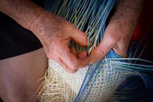 Imagen de la exposición “Oficios del Paisaje Cultural Cafetero: Manos Artesanas”. Cortesía de Artesanías de Colombia