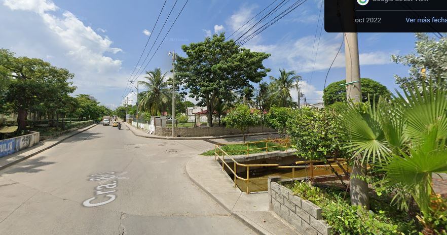 Frente a Torres de la Víctor (Cra. 80)