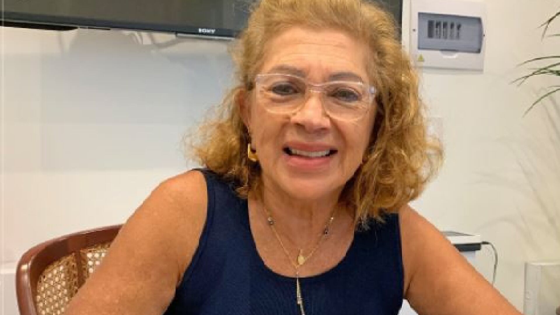 Socorro Oliveros esposa candidato ingeniero Rodolfo Hernández Foto: Instagram @socorrooliveros_rh