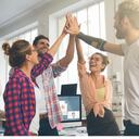 Una combinación de factores puede ayudar a una persona a alcanzar la felicidad en su trabajo.