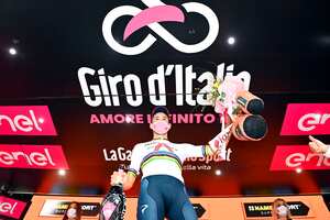 Filippo Ganna, cerca del Giro de Italia.