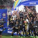 Llaneros alzando el trofeo de campeón del Torneo BetPlay 2024-l.