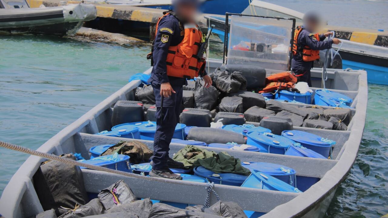 Fiscalía judicializa más de tres toneladas de cocaína decomisadas en San Andrés por la Armada.