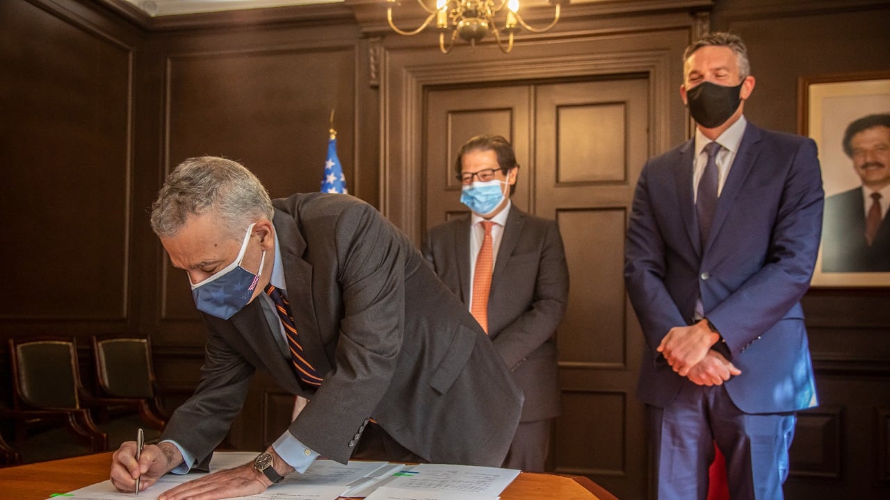 Firma de memorando con USAID