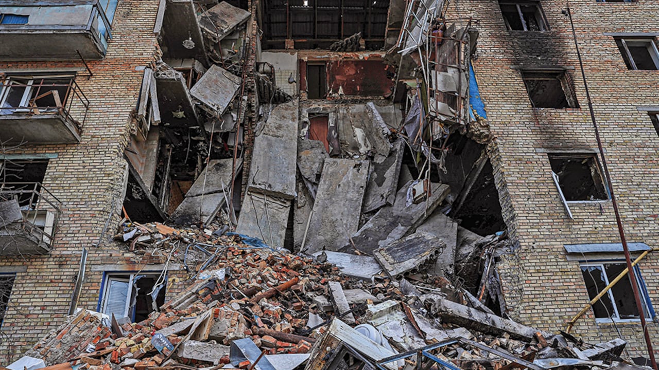 Foto de la destrucción de un edificio en Kiev (Ucrania), atacada desde el 24 de febrero de 2022 por Rusia