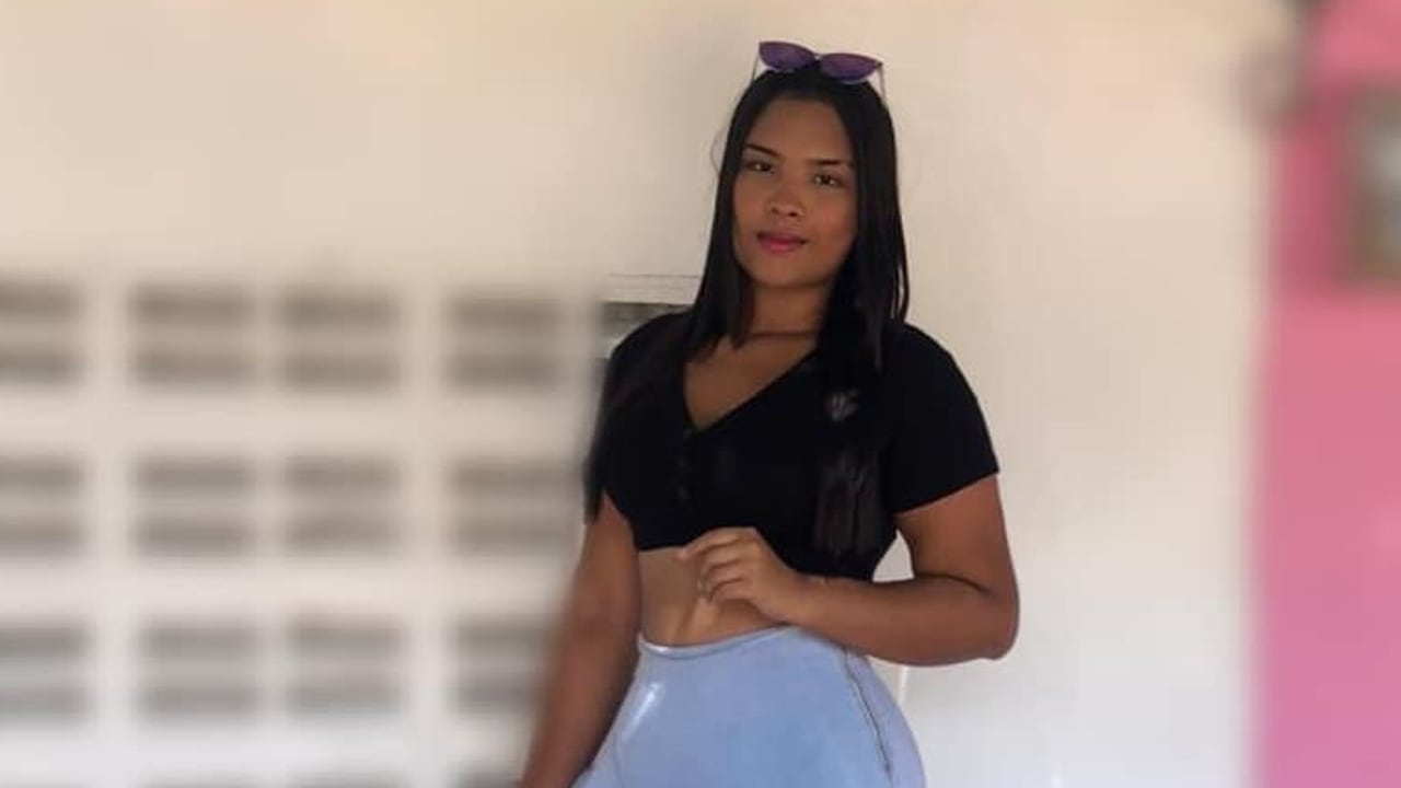 Amparo Regino es una de las mujeres más altas de Colombia