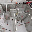 Los muros, pisos y techos modulares suelen tener una mejor acústica y aislamiento térmico debido a que se minimizan las burbujas o errores en el proceso de fraguado.