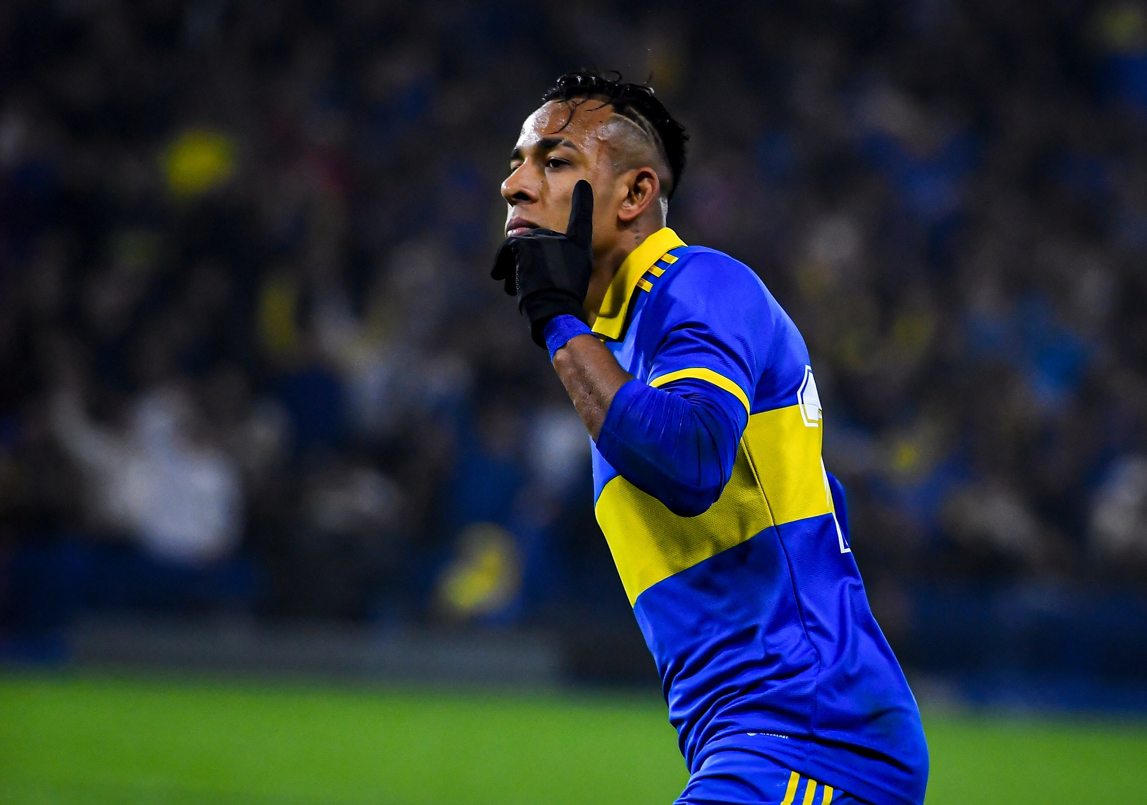 El colombiano fue acusado el pasado 13 de mayo por abuso sexual.