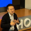 Las empresas de diversos sectores están adoptando la IA para mejorar procesos, tomar decisiones basadas en datos y ofrecer experiencias personalizadas a los clientes.