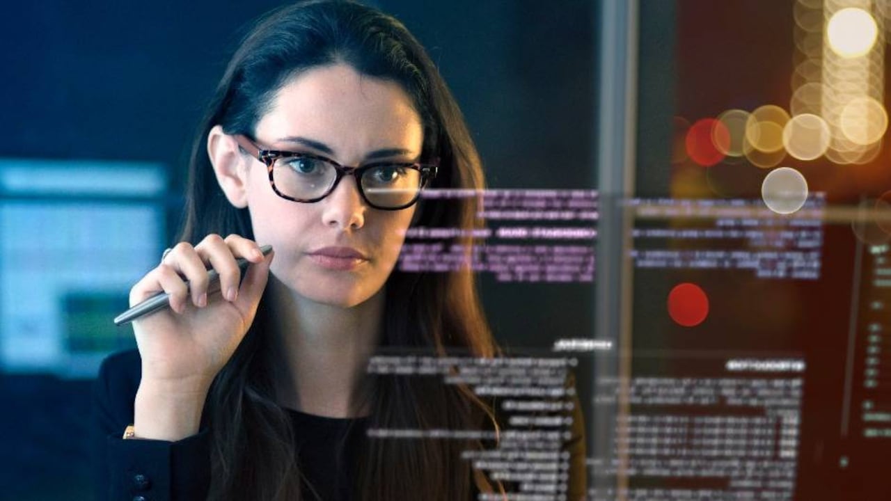 Solo el 3% de las mujeres estudiantes de educación superior se deciden por estudios en el ámbito de las tecnologías de la comunicación y la información, según reportes de la Unesco.