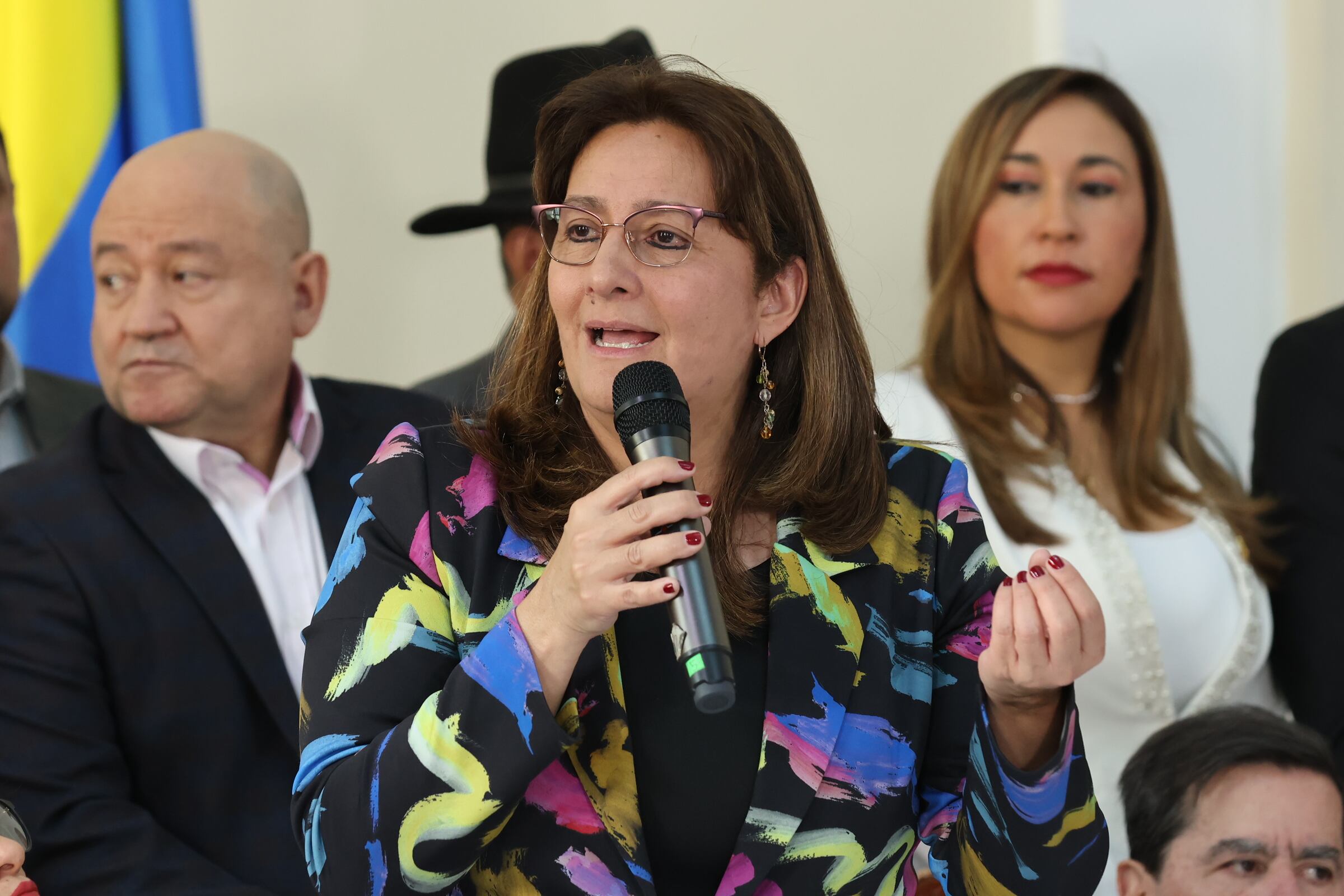 Ángela María Buitrago, Ministra de Justicia la radicación del Proyecto de Ley de Jurisdicción Agraria.
