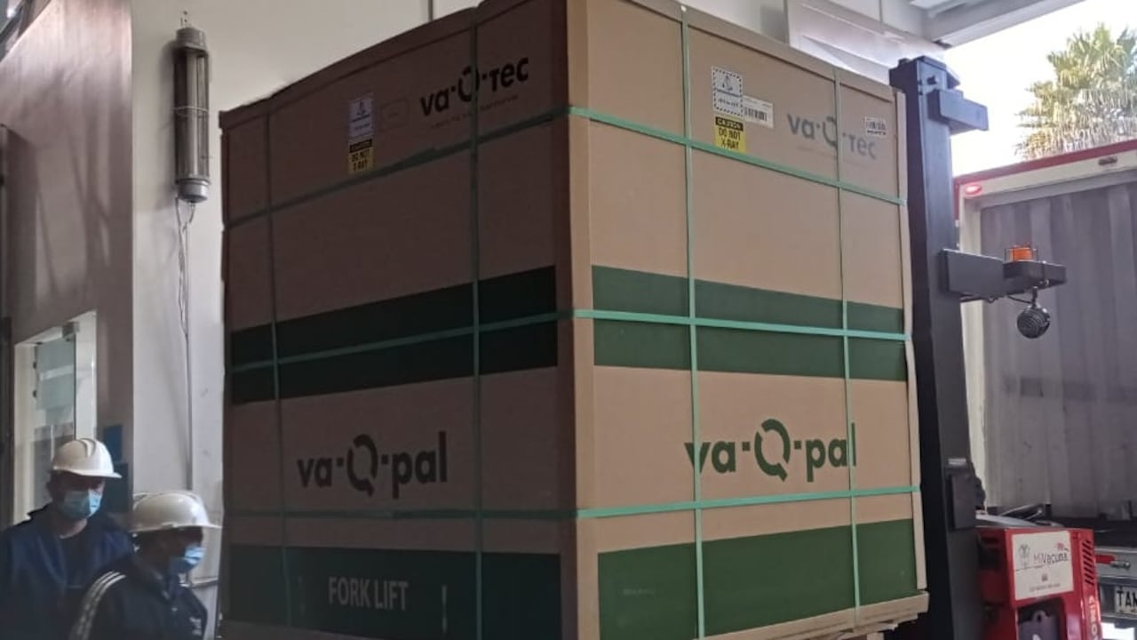 El nuevo lote de vacunas se distribuirá en todo el país para continuar la vacunación de jóvenes de 12 a 24 años.