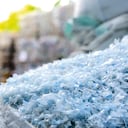 Materiales como el plástico PET reciclado y el icopor son usados actualmente para hacer, por ejemplo, bloques de construcción.