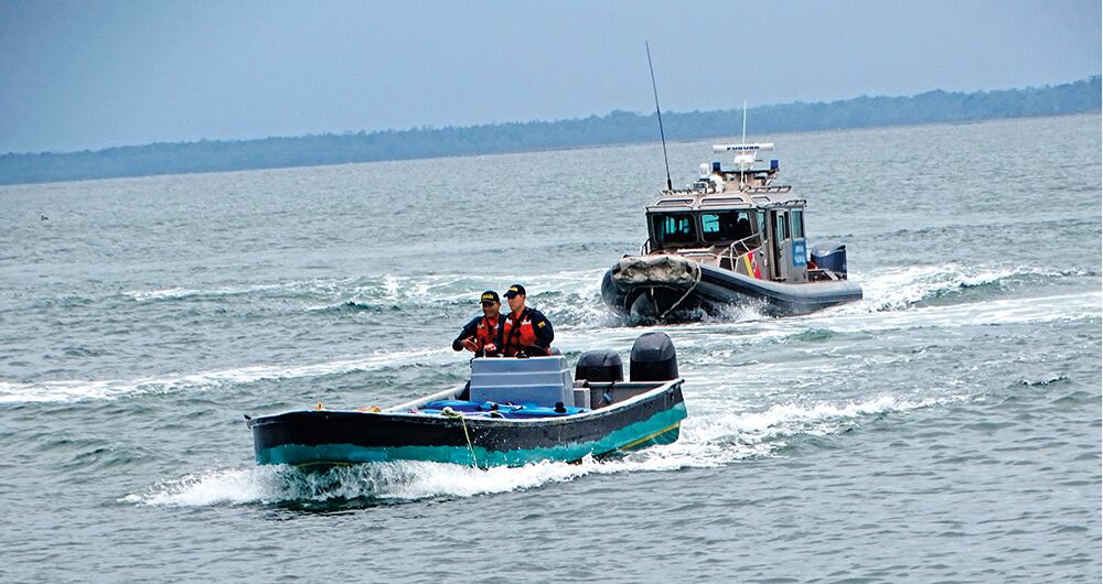 La Armada quedó involucrada.