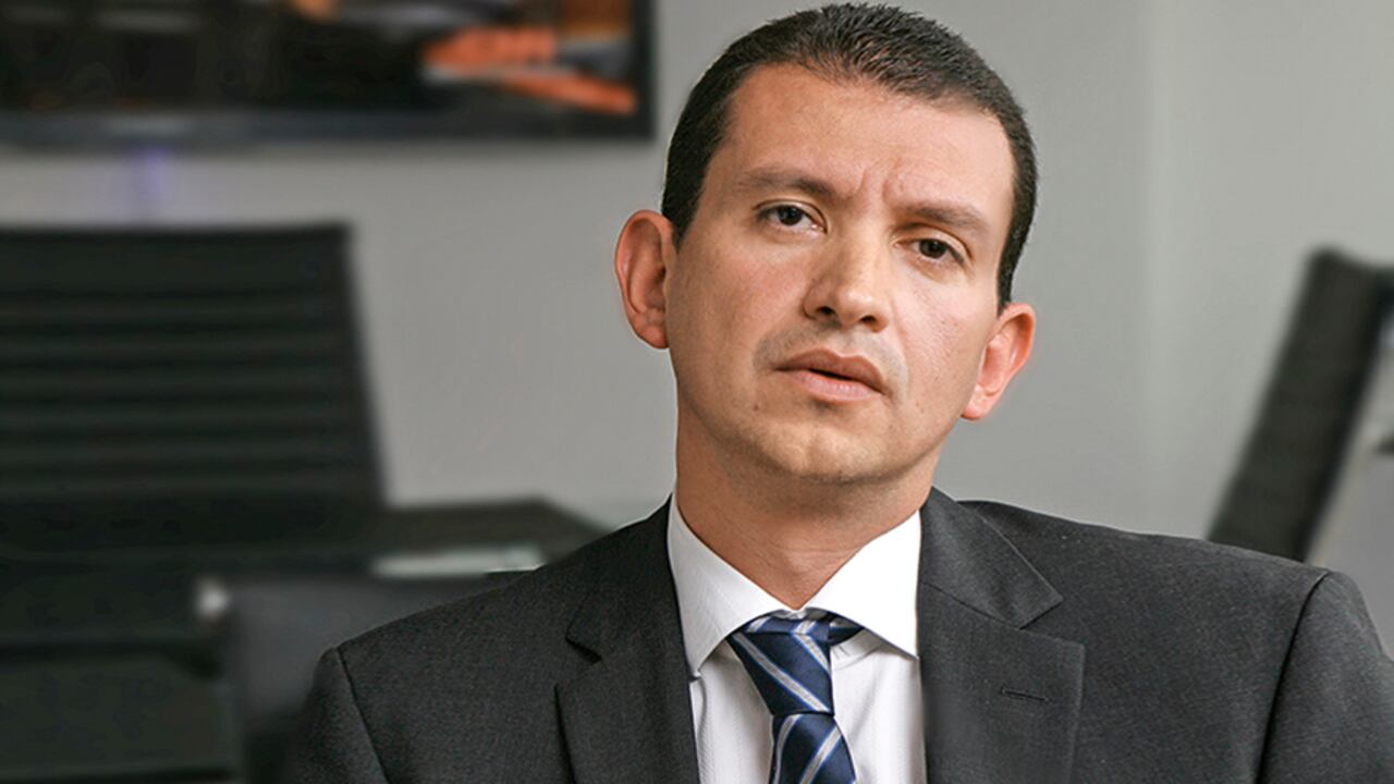 EMILIO TAPIA