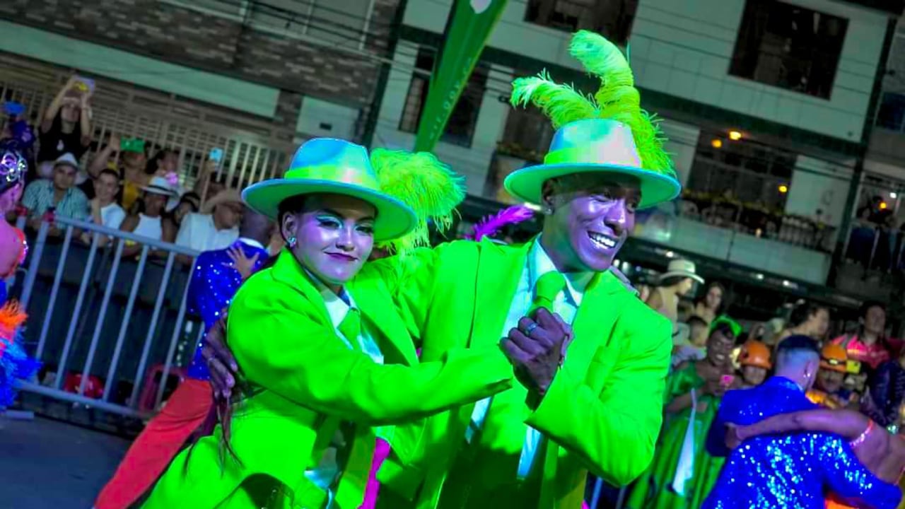 Mauricio Santana, bailarín y coreógrafo caleño, en su presentación durante el Salsódromo 2022