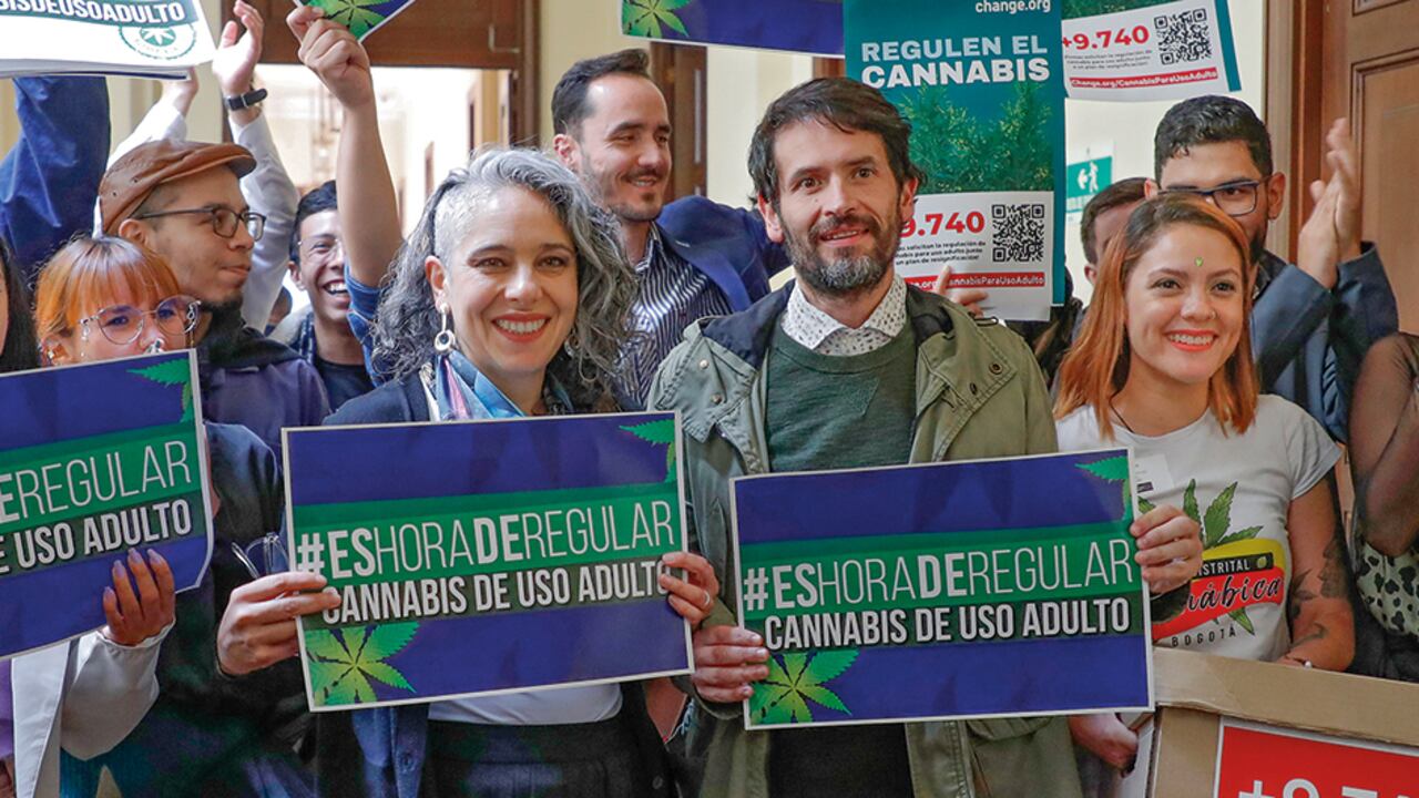 La marihuana no es una sustancia inofensiva, como ocurre con otros productos que actúan sobre el sistema nervioso; está demostrado que puede generar adicción o dependencia.