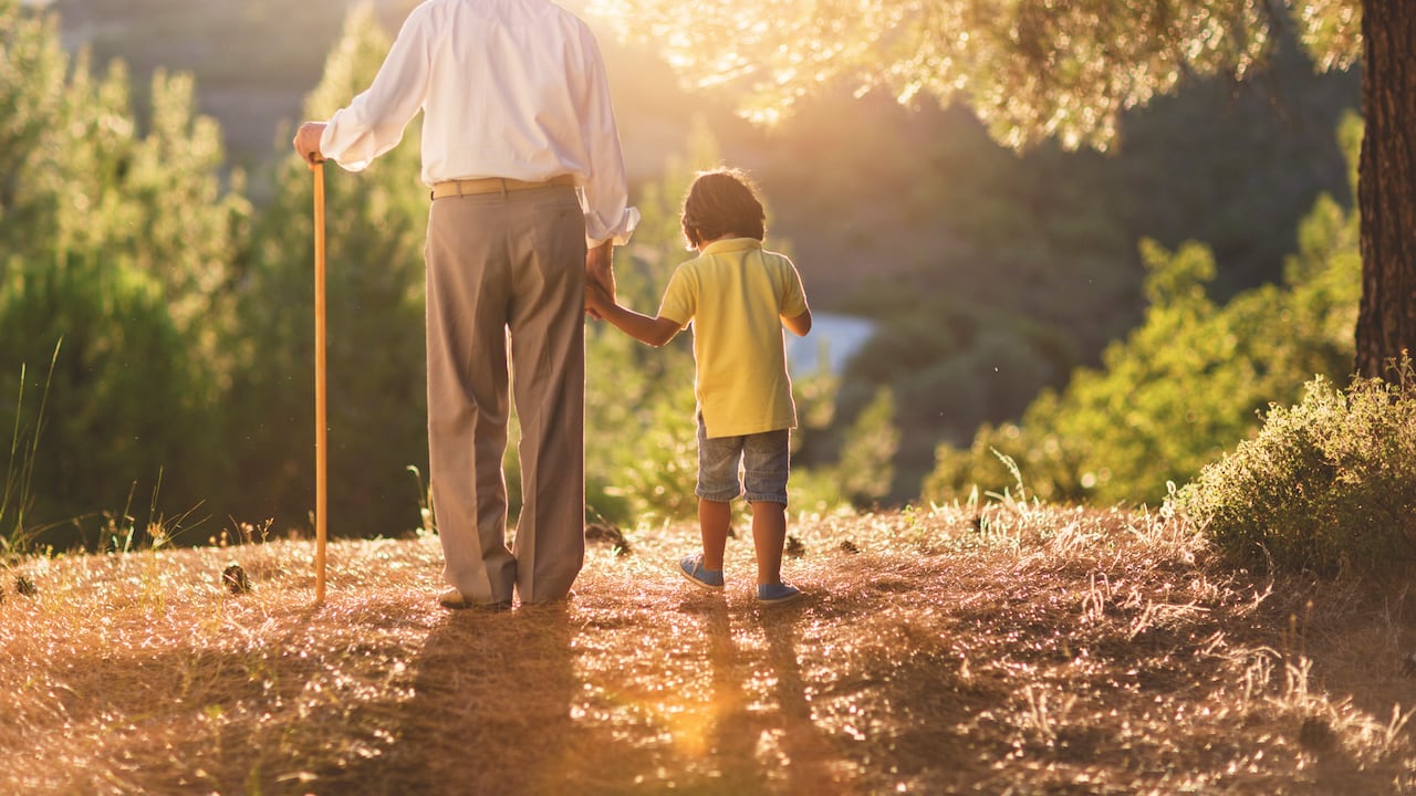 La percepción acelerada del tiempo en la adultez tiene una explicación científica relacionada con el procesamiento de información en el cerebro.