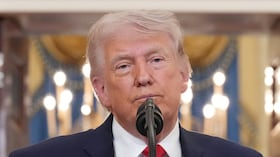 El presidente de Estados Unidos, Donald Trump, habla sobre la guerra con Irán desde el Corredor Estatal de la Casa Blanca.