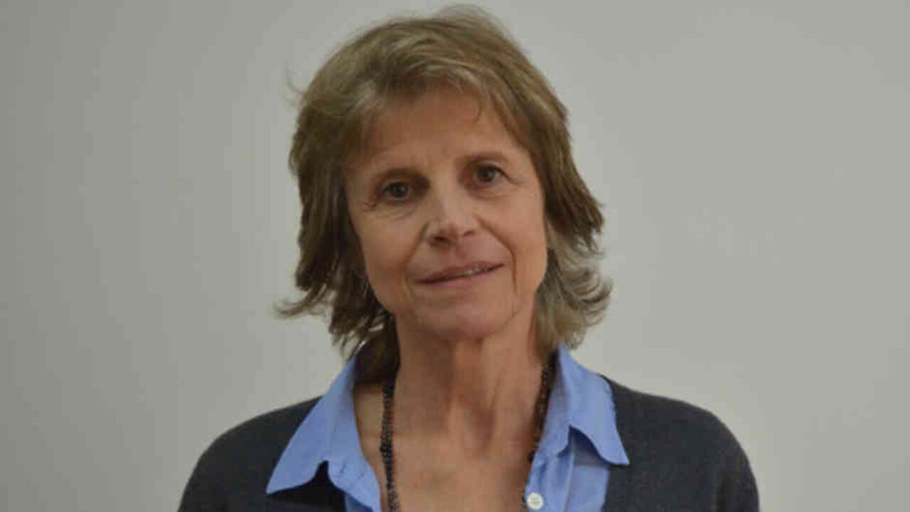 Roda es filósofa y escritora, experta en el mundo del libro.