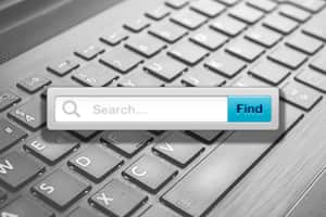 Ofertas falsas de empleo aparecen como anuncios en buscadores web.