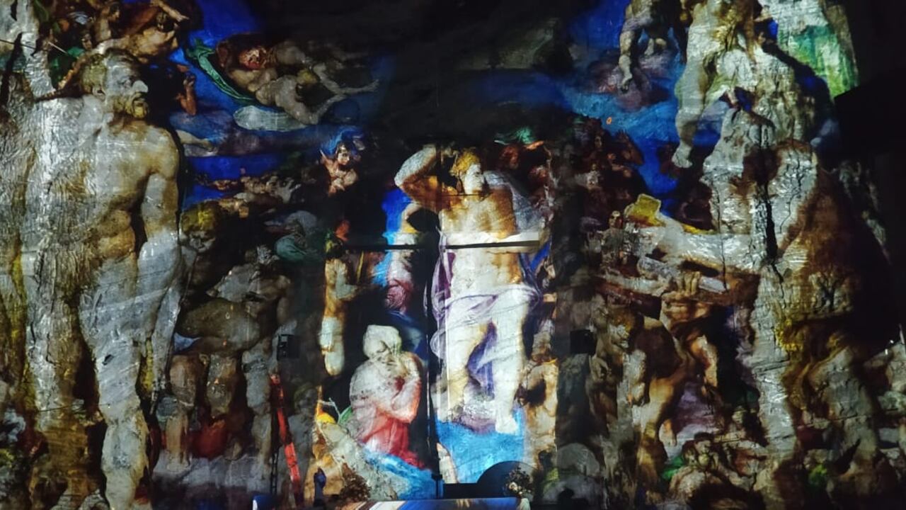 Lumen Spei (luz de esperanza), un espectáculo que busca llenar de esperanza a los visitantes de la Catedral de Sal de Zipaquirá.