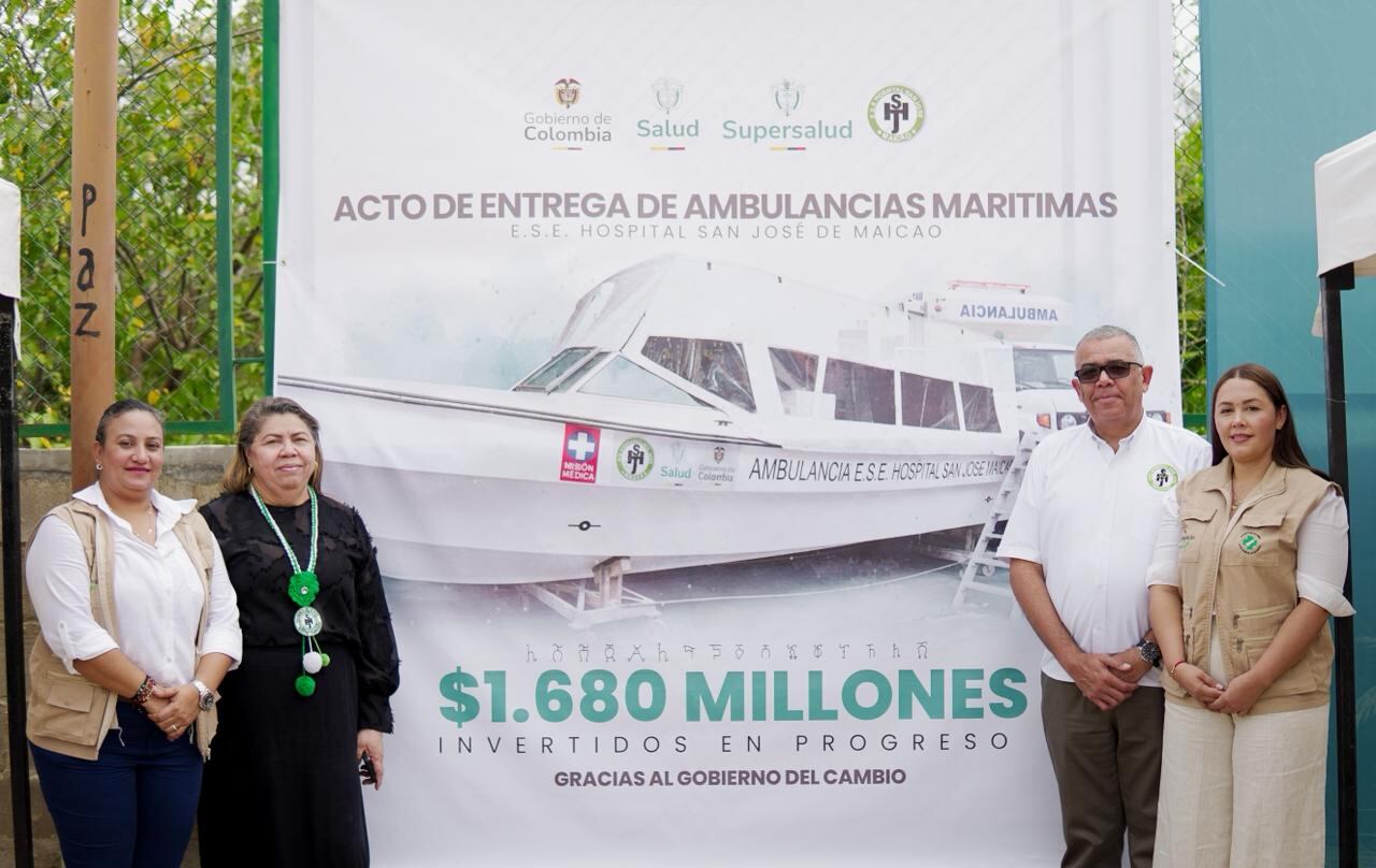 Lanchas ambulancias entregadas en Maicao, un municipio sin mar ni río.