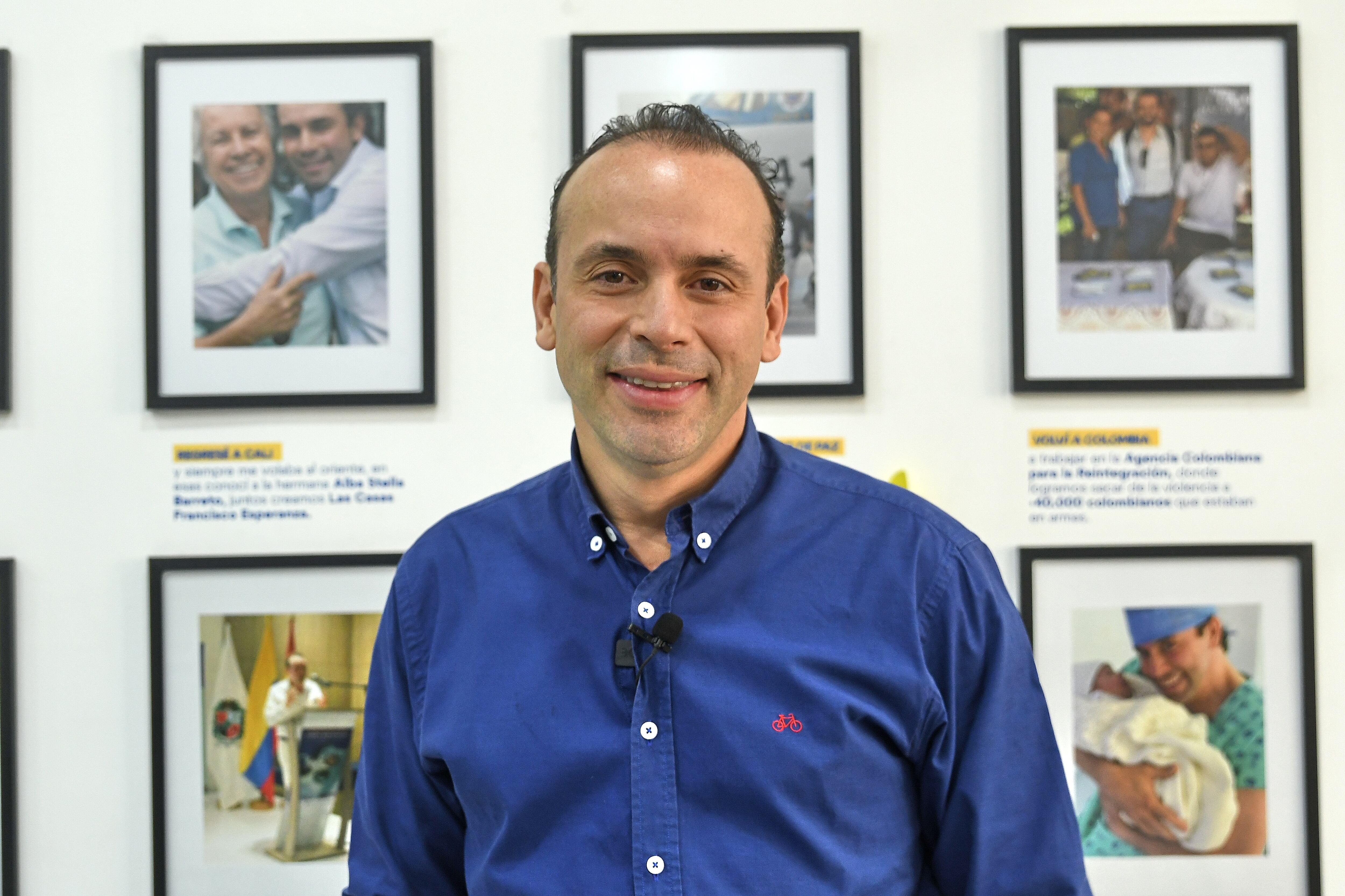 Alejandro Eder convoca a los periodistas de la ciuda a una ruedaLEYENDA
Alejandro Eder convoca a los periodistas de la ciudad a una rueda de prensa en la que se anunciará que el candidato denuncia al alcalde de Cali Jorge Iván Ospina, por participación indebida en política de prensa