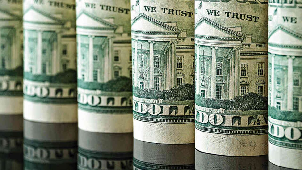 Una persona natural puede comprar hasta US$3.000 en efectivo; una suma superior se debe pagar con cheque.