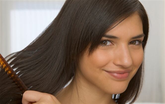 El pelo rizado tiene una ventaja: suaviza las facciones. Una melena recta en cambio, las endurece. (Foto: Thinkstock )