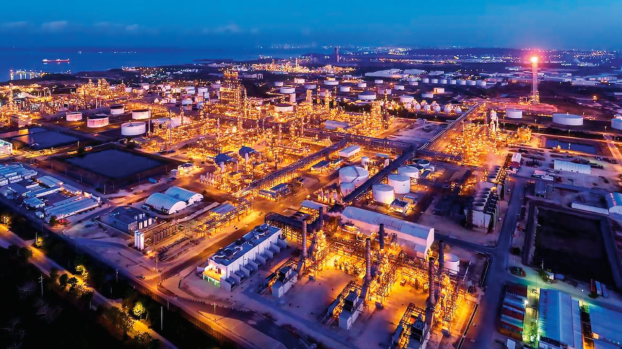 Refinería de Cartagena, uno de los complejos de refinación más grandes e importantes de América Latina.