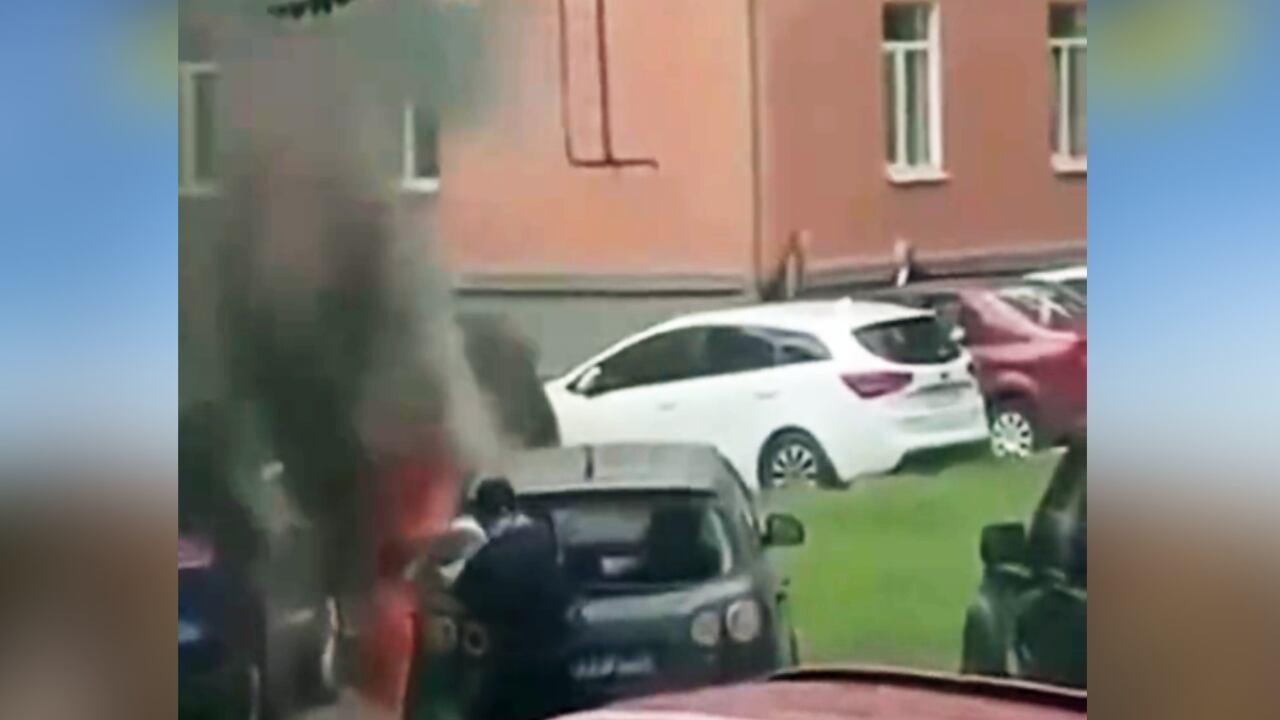 Héroe sin capa en emergencia en Rusia. La menor rescatada tiene 11 años.