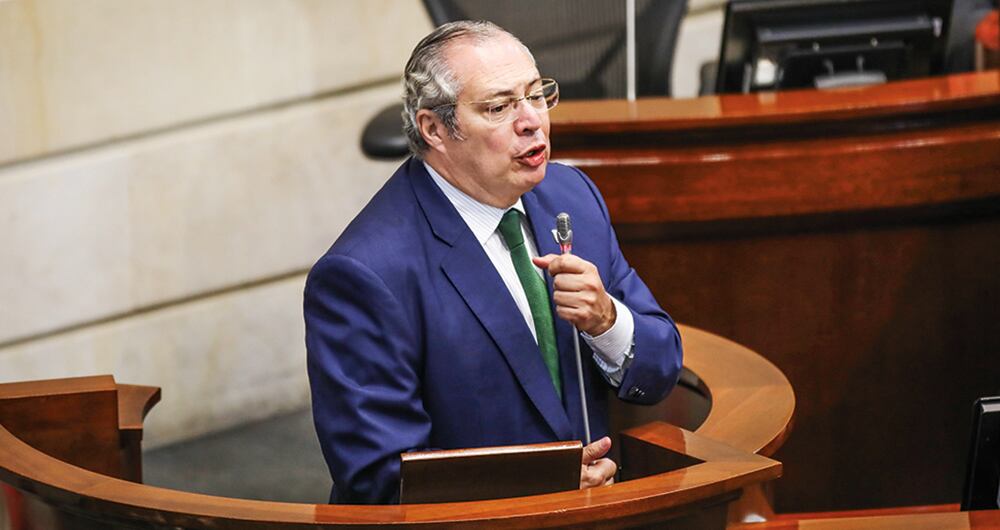  Iván Name muestra consideración hacia el Gobierno de Gustavo Petro. “El presidente puede esperar de mí cordialidad, aprecio, respeto y garantías”, dijo. 