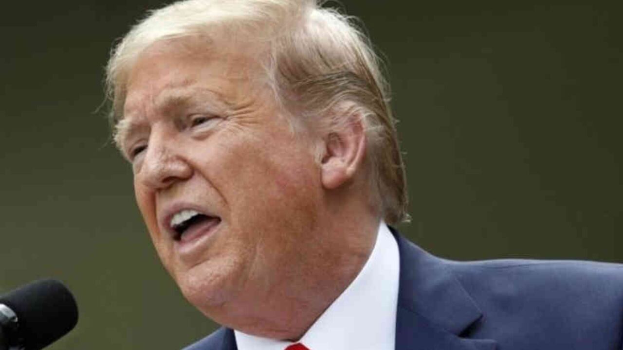 Donald Trump firmó una orden ejecutiva para evaluar si las redes sociales deberían ser legalmente responsables de lo que publican los usuarios.