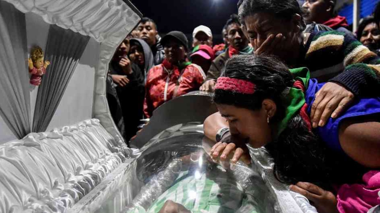Los indígenas están cansados de llorar a sus muertos por culpa de la violencia que azota al Cauca.
