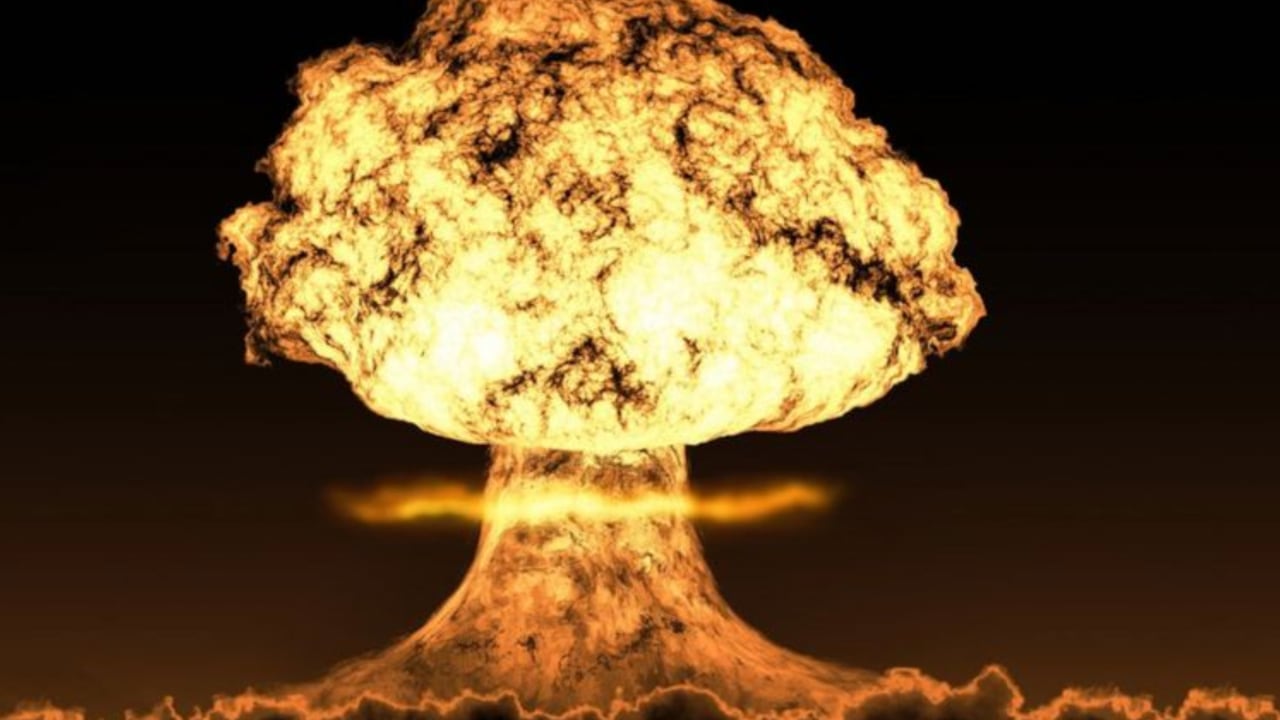 Explosión de bomba atómica.