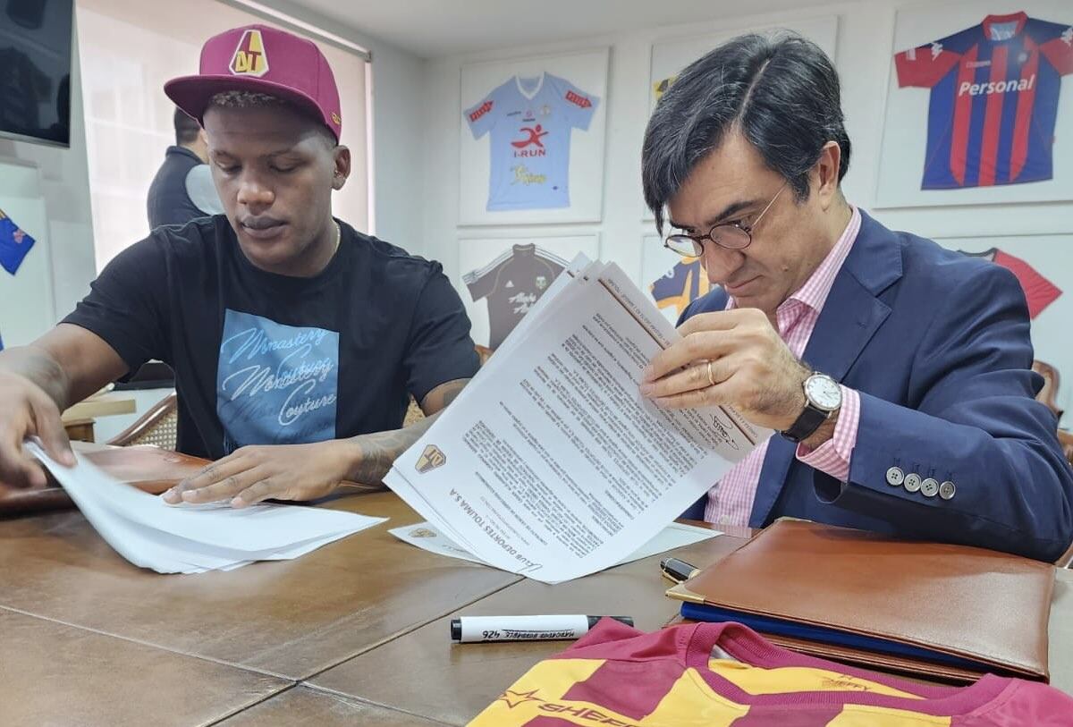 El defensor firmó con el Deportes Tolima