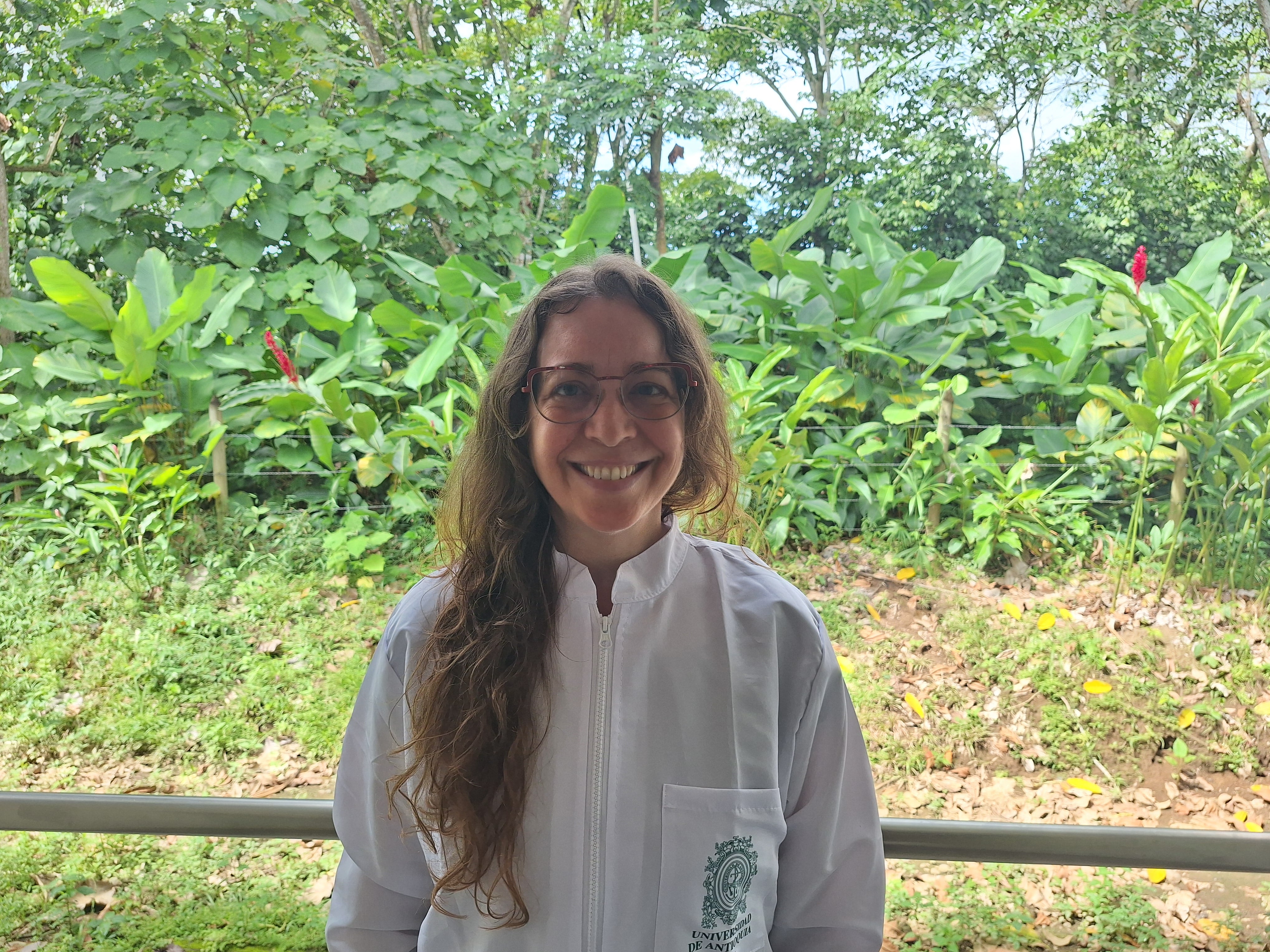 La científica española Ainhoa Rubio, ganadora de la edición 2026 de L’Oréal-Unesco Para las Mujeres en la Ciencia en Colombia, conversó con SEMANA sobre cómo convertir los residuos de la palma de aceite en biocarbón para tratar aguas contaminadas