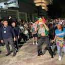 La primera dama bailó con las marimondas del barrio Abajo