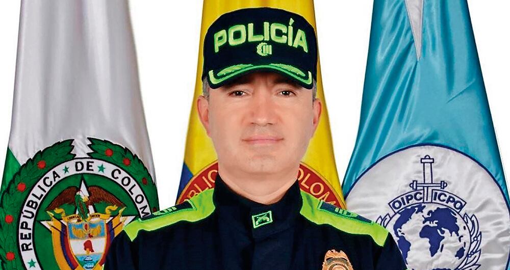 Entre los ocho uniformados relevados se encuentra el comandante de la Policía de Sucre. Se esperan capturas. 