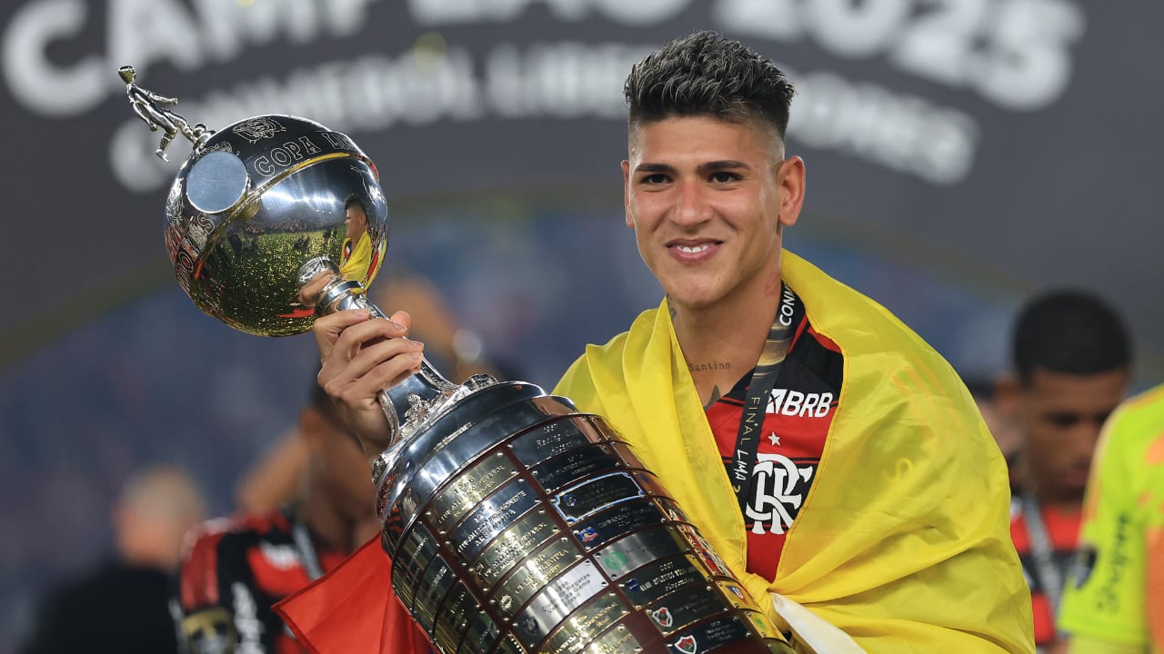 Jorge Carrascal, colombiano campeón de la Copa Libertadores 2025 con Flamengo.