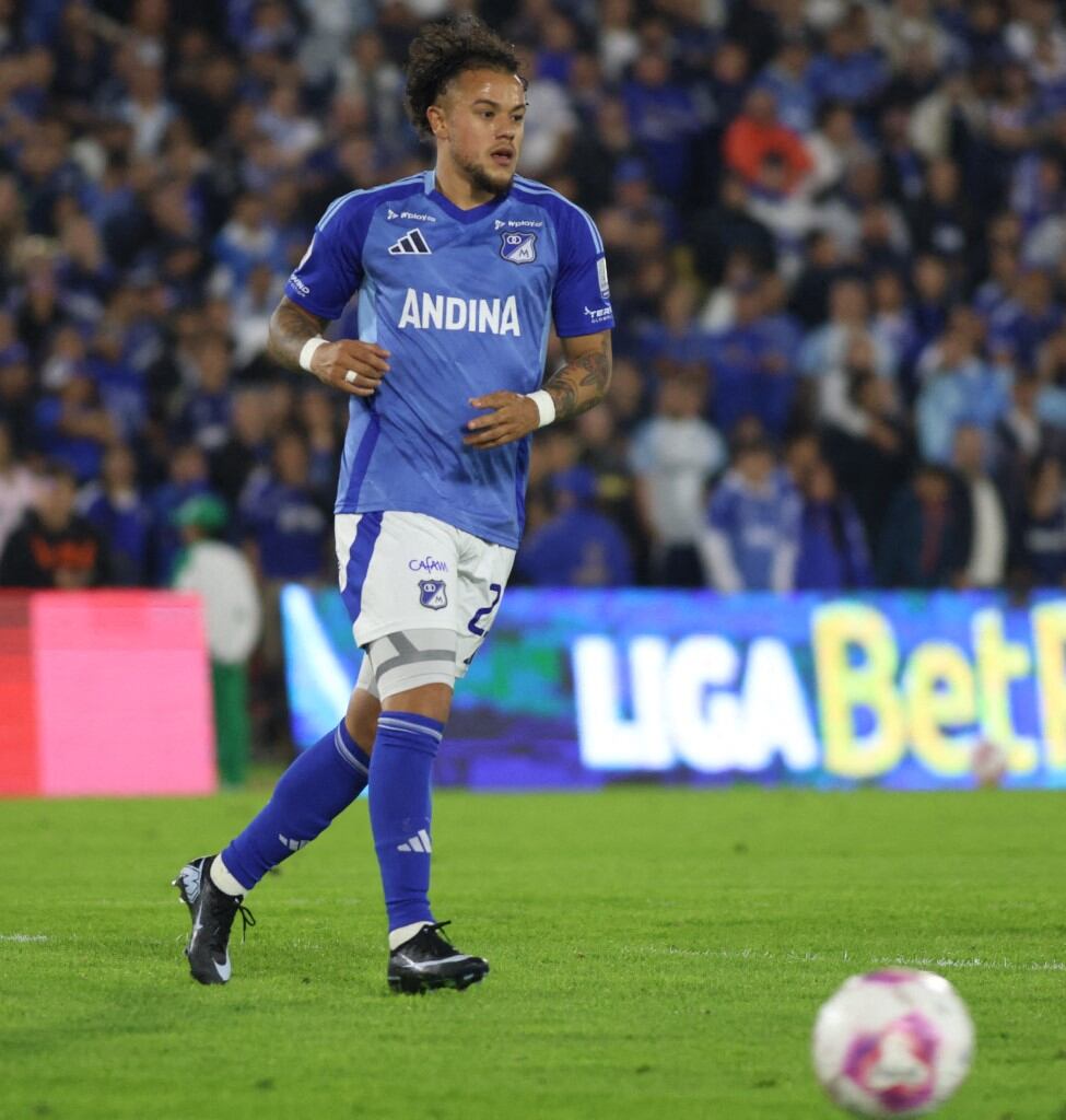 Leonardo Castro durante un partido contra América de Cali.