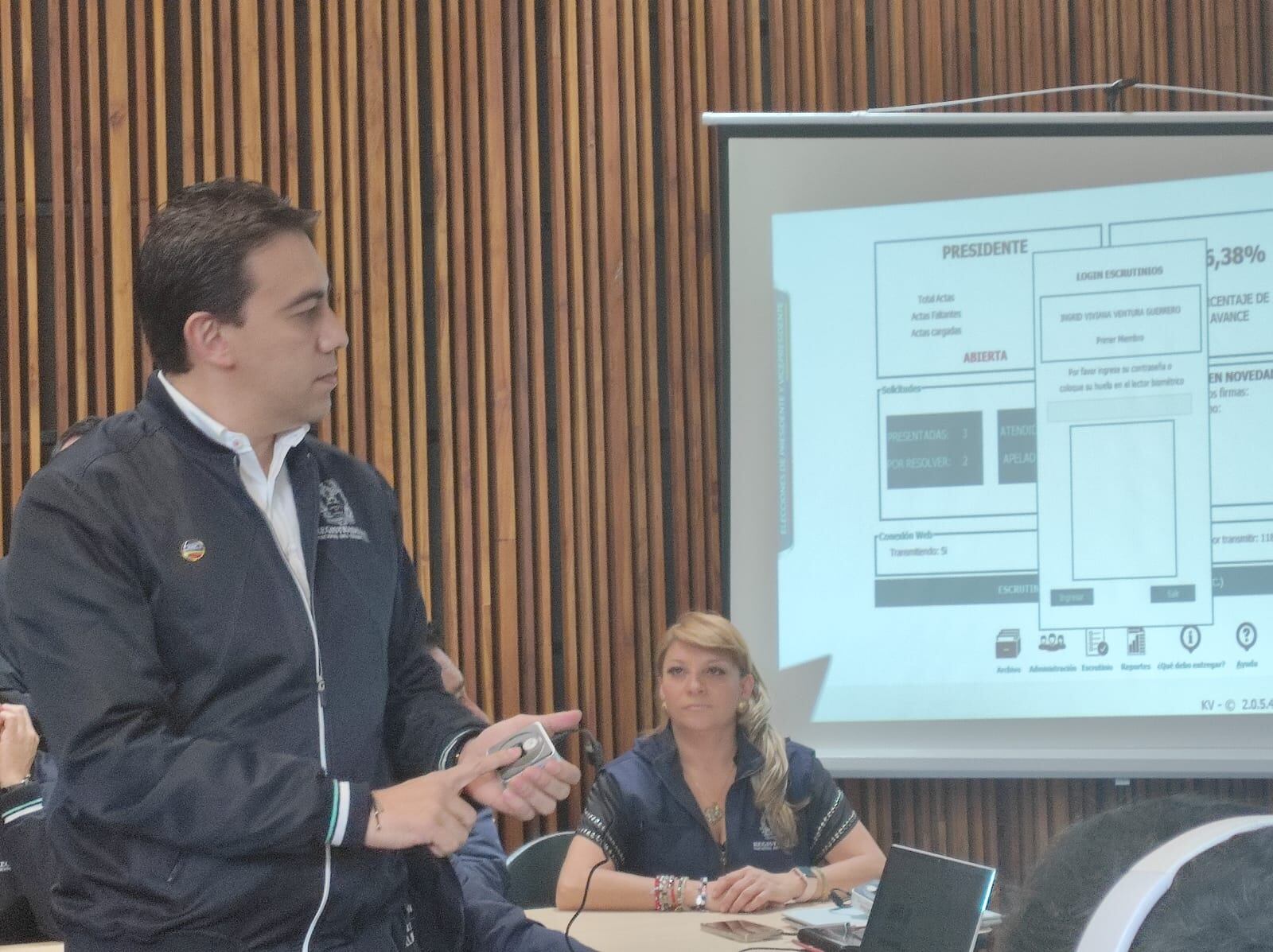 Registrador Alexander Vega, adelanta simulacro de eleccione