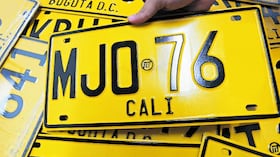 La placa de los carros, una de las variables que se tienen en cuenta para los descuentos en algunas regiones.