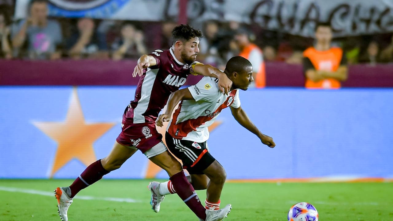Lautaro Acosta, jugador de Lanús de Argentina.