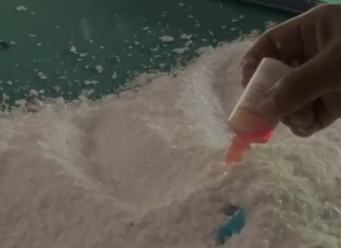 Durante la operación se incautaron 2.906 kilogramos de clorhidrato de cocaína y miles de galones de sustancias en suspensión empleadas para la producción del alcaloide.